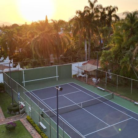 Bed & Tennis - Vista Hermosa Cuernavaca Exterior foto